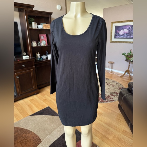 H&M Basic black long sleeve dress-size L - Picture 1 of 9